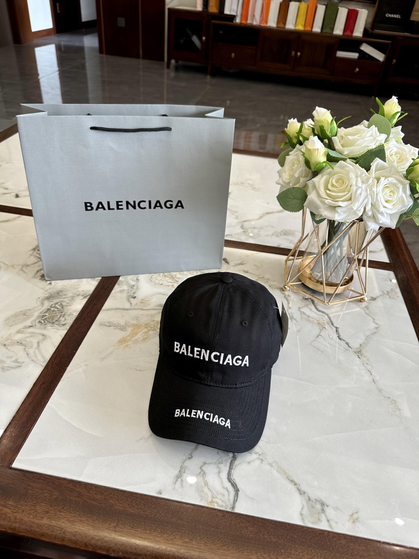 balenciaga  hat model 10